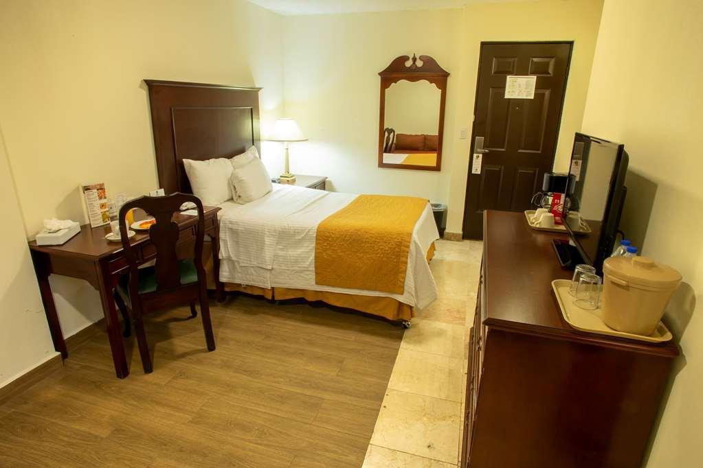 Hotel Plaza Calzada Monterrey Phòng bức ảnh